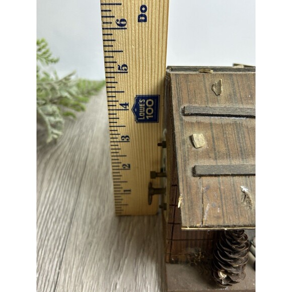 Vintage Wooden Bavarian Lodge Cabin Clock - Clock Works But House Needs TLC - Picture 12 of 12